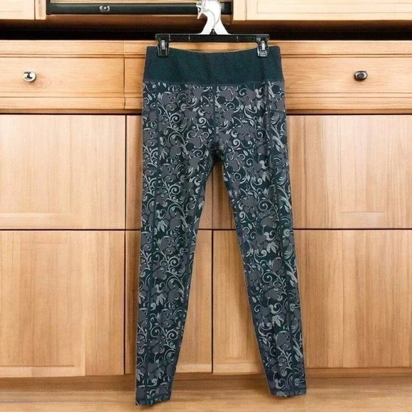 GreaterGood Leggings Womens Medium Gray Floral High Rise Paw Print Side Pockets - Picture 5 of 12